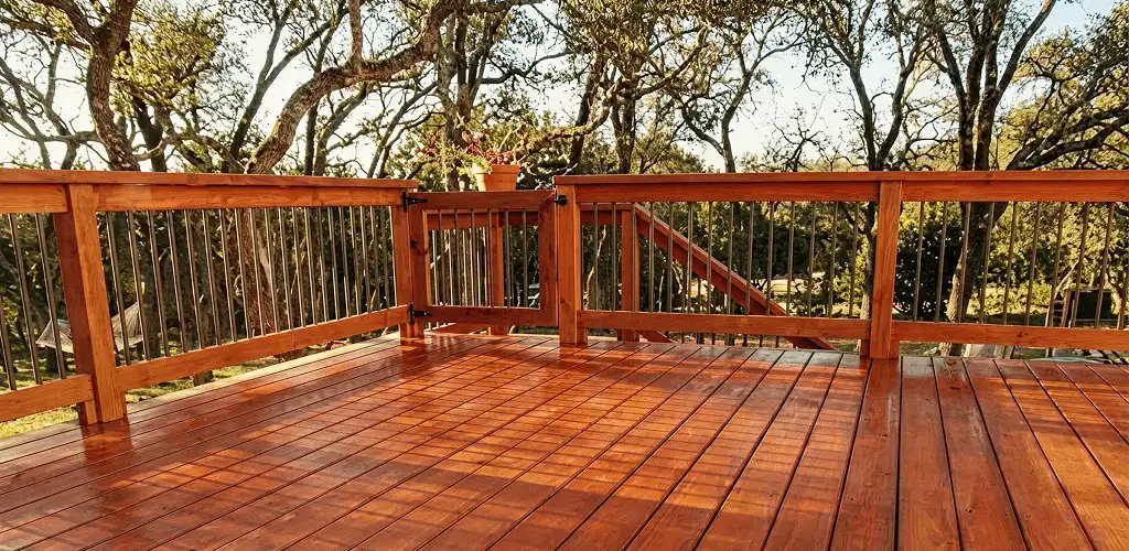 Deck sealing results with a freshly sealed wood deck in Chattanooga, TN